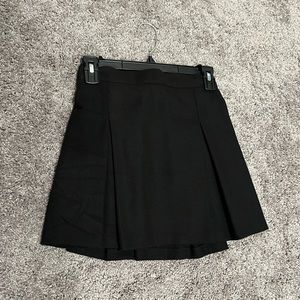 NWOT storets - Coraline Pleated Skirt